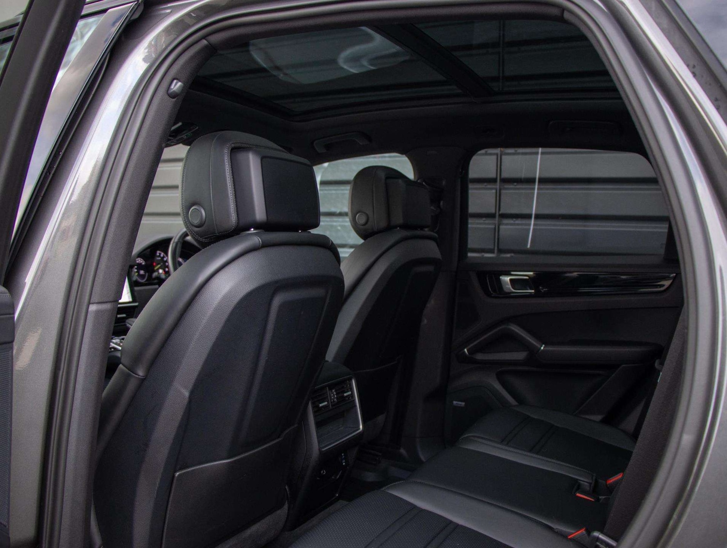 Used Porsche Cayenne 2025 for sale - 76421179: Photo 28