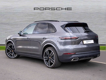 Used Porsche Cayenne 2025 for sale - 76421179: Photo