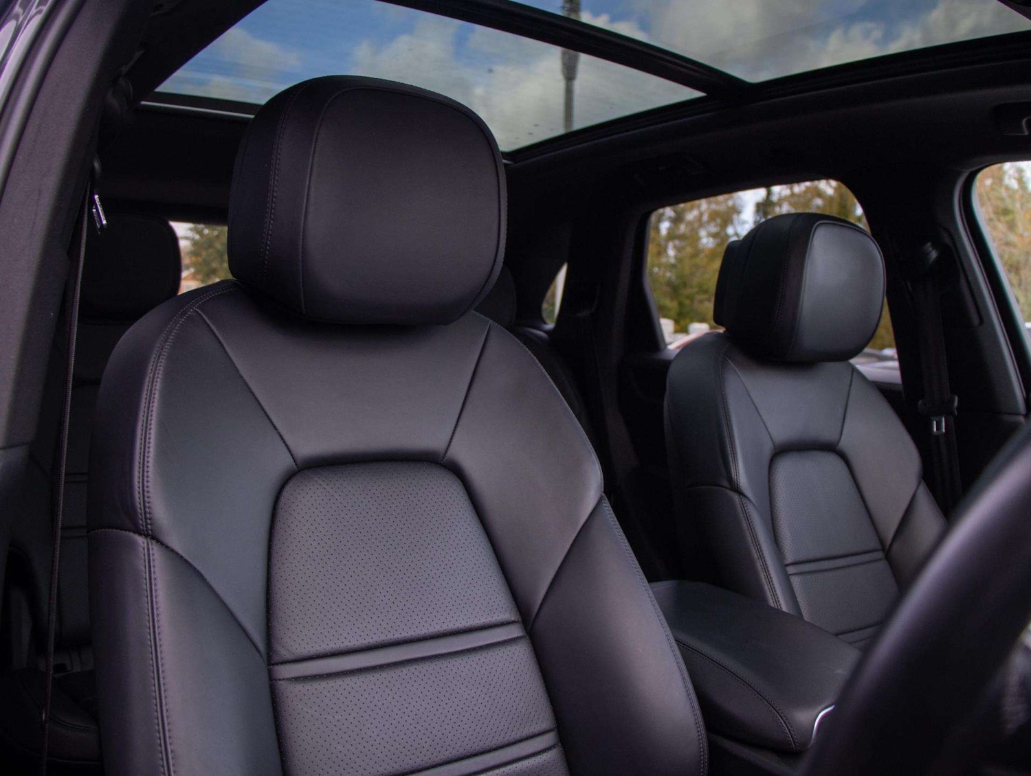 Used Porsche Cayenne 2025 for sale - 76421179: Photo 8