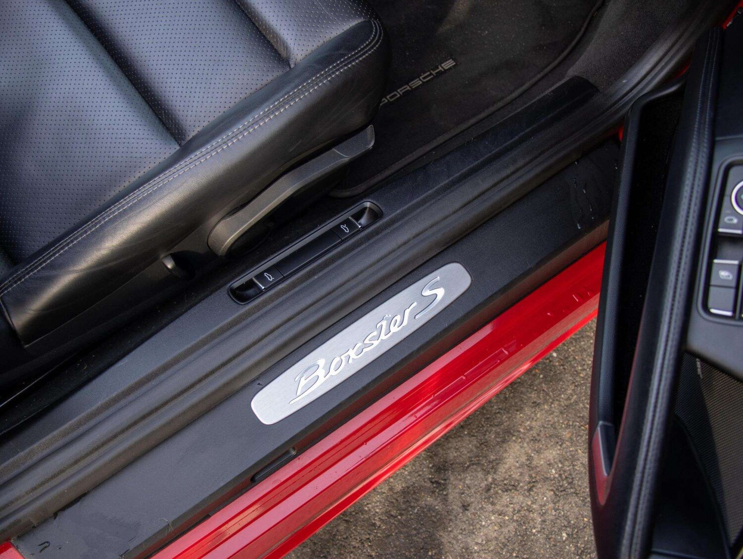 Used Porsche Boxster 2016 for sale - 77615397: Photo 16