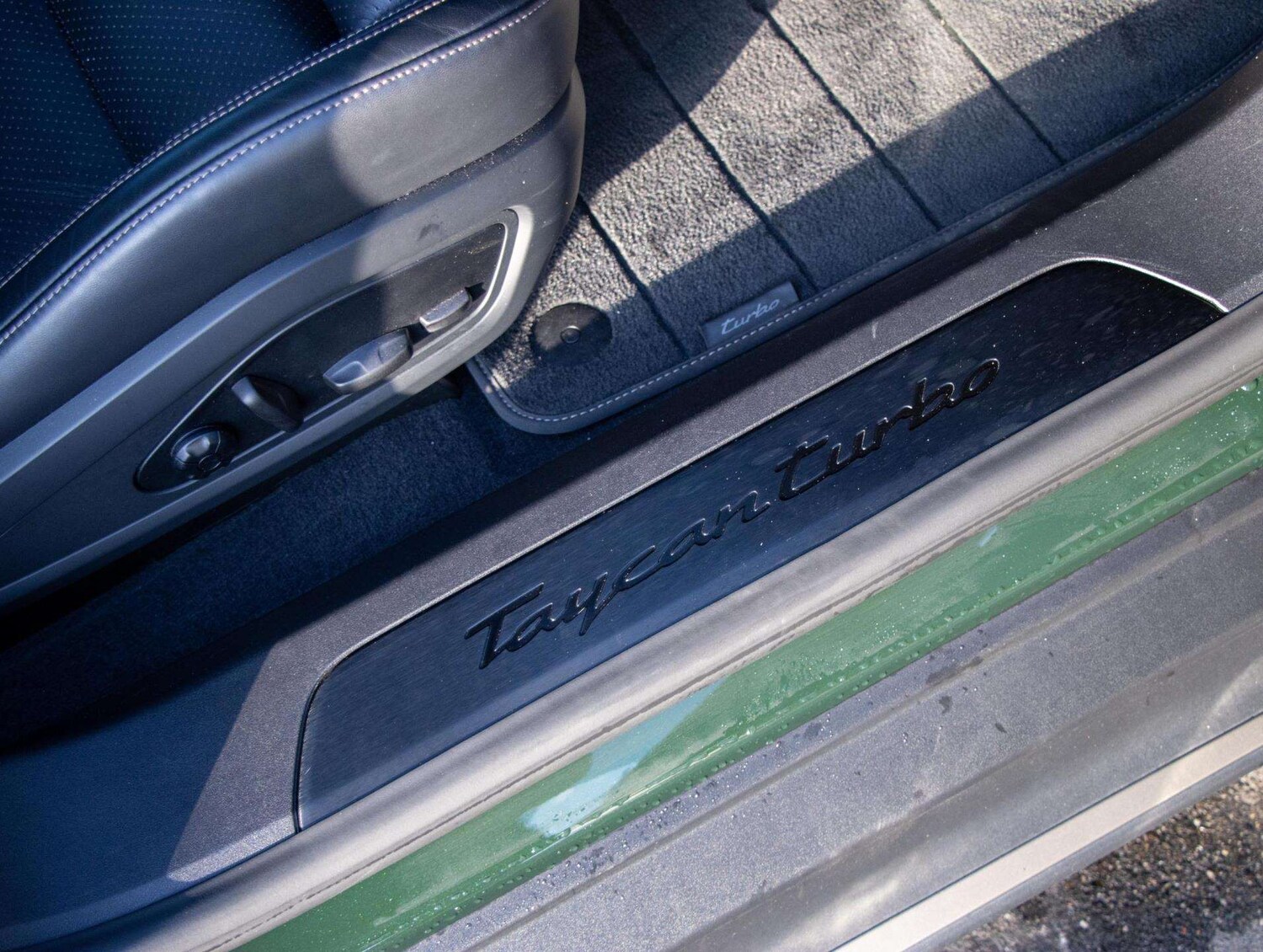 Used Porsche Taycan for sale - 77000279: Photo 13