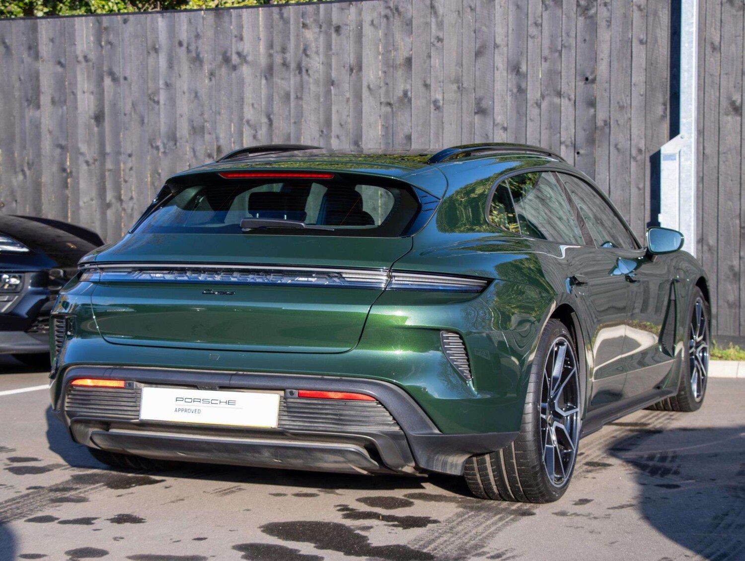 Used Porsche Taycan for sale - 77000279: Photo 20