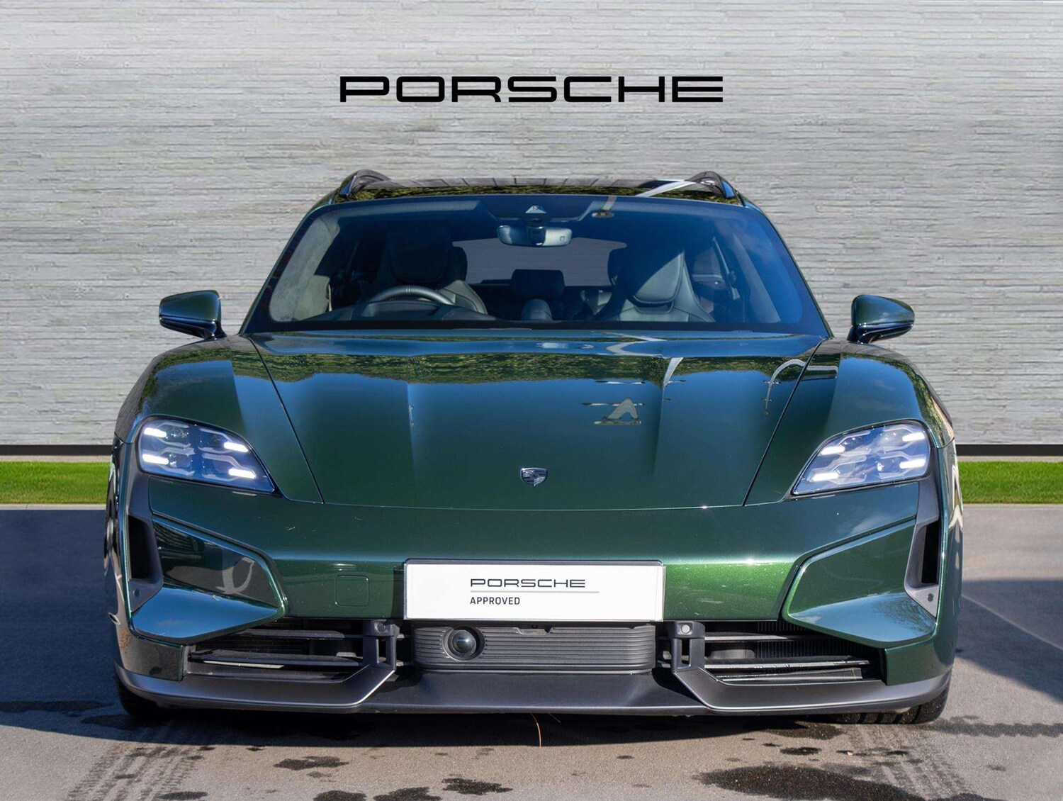 Used Porsche Taycan for sale - 77000279: Photo 6