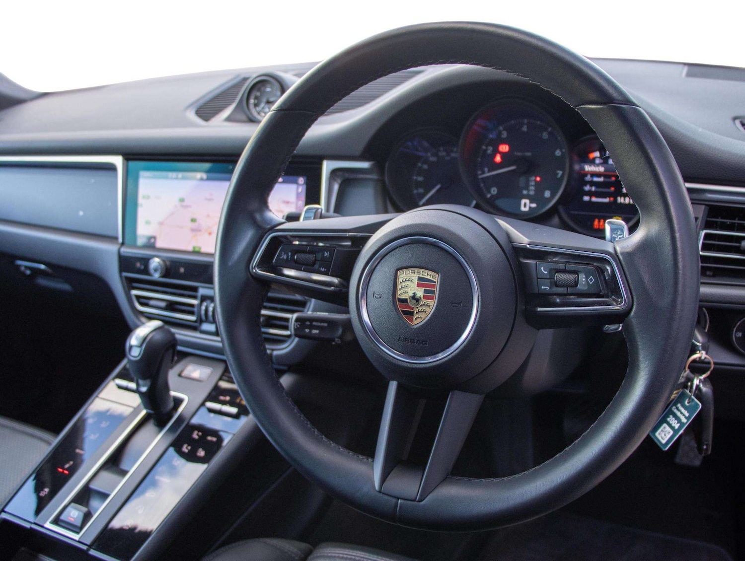 Used Porsche Macan 2023 for sale - 76842937: Photo 9