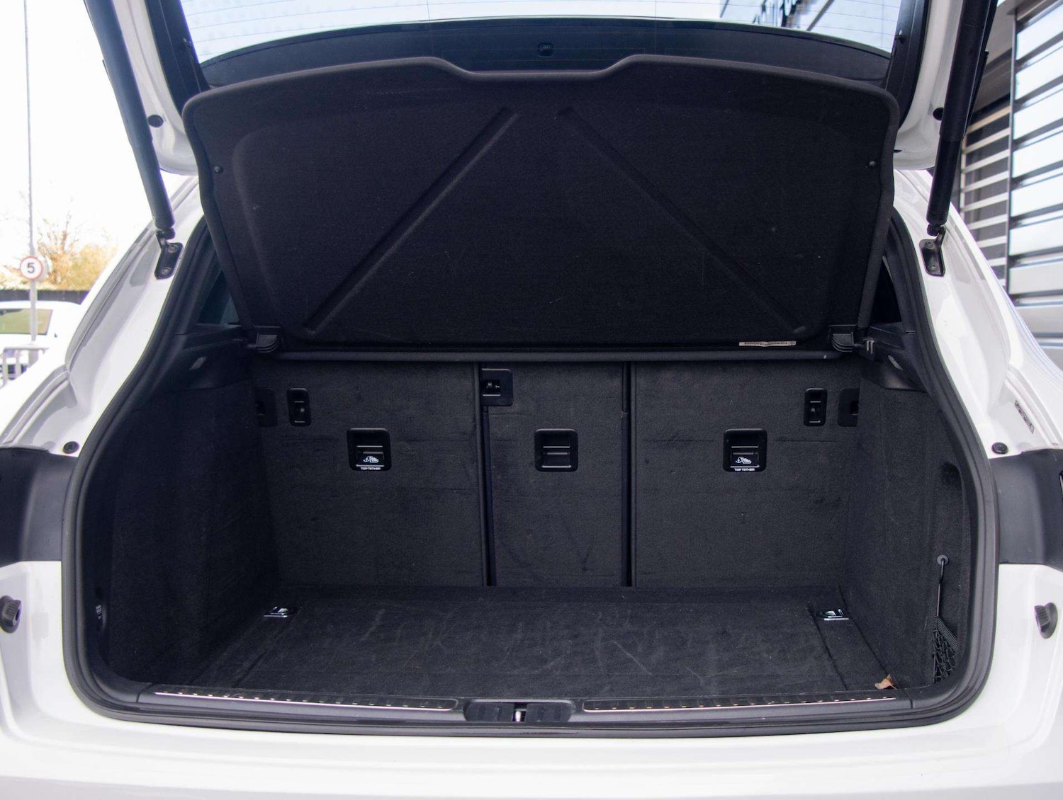 Used Porsche Macan 2017 for sale - 76648911: Photo 23