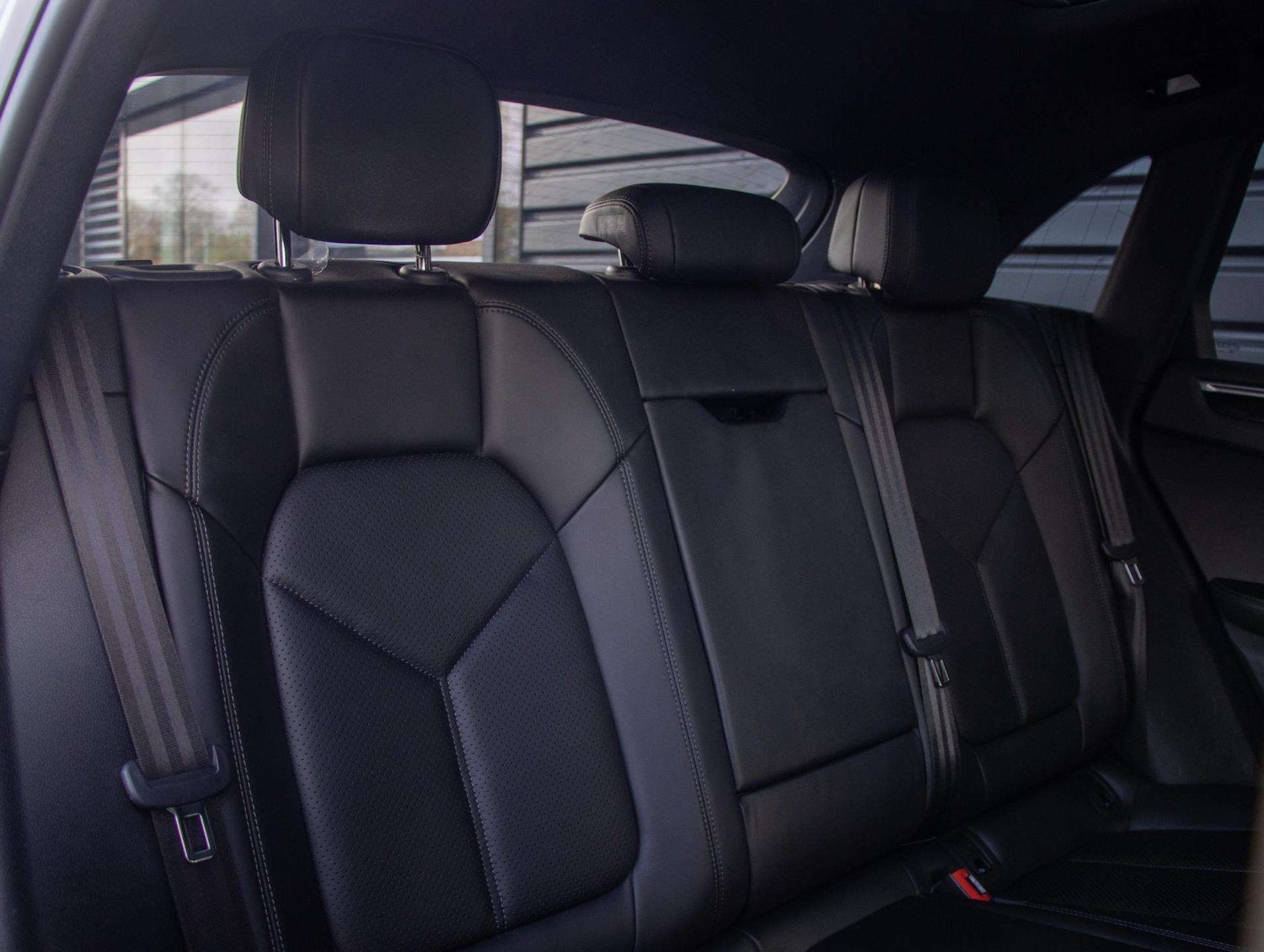 Used Porsche Macan 2017 for sale - 76648911: Photo 24