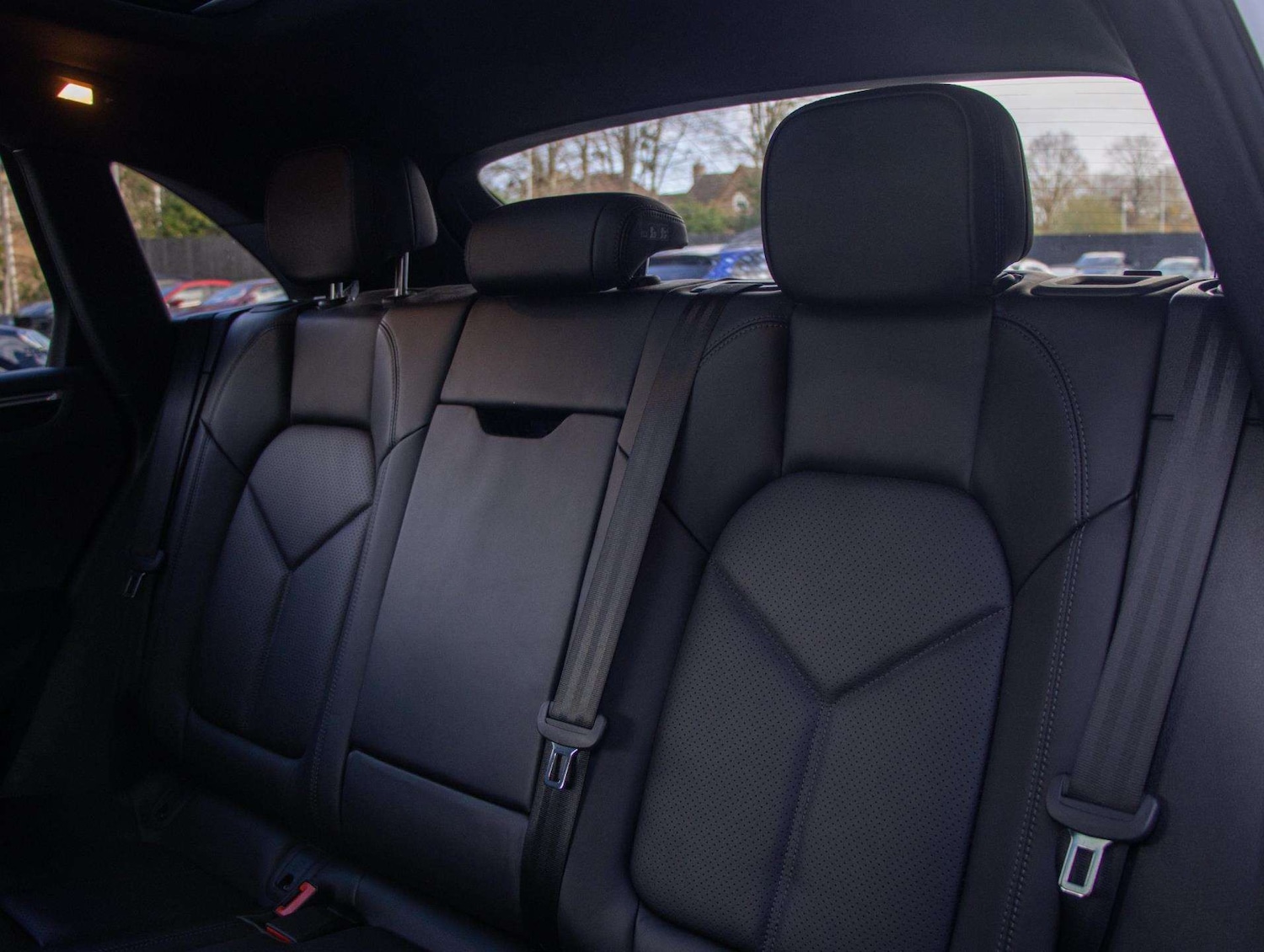 Used Porsche Macan 2017 for sale - 76648911: Photo 32