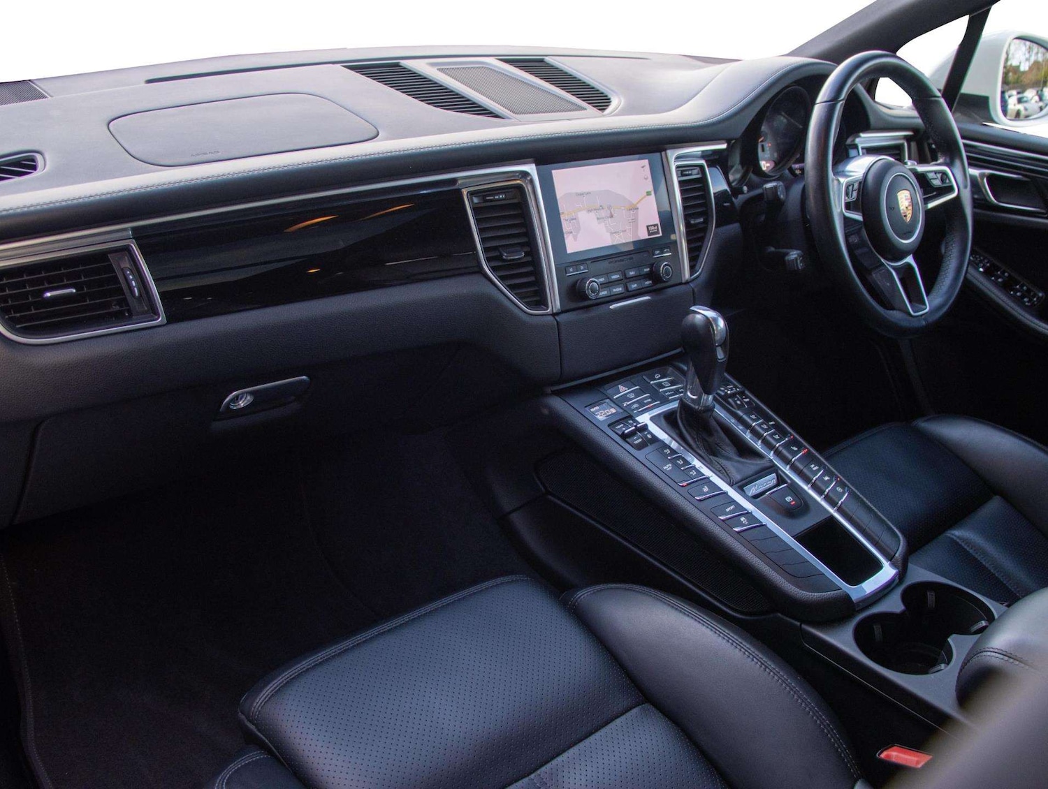 Used Porsche Macan 2017 for sale - 76648911: Photo 9