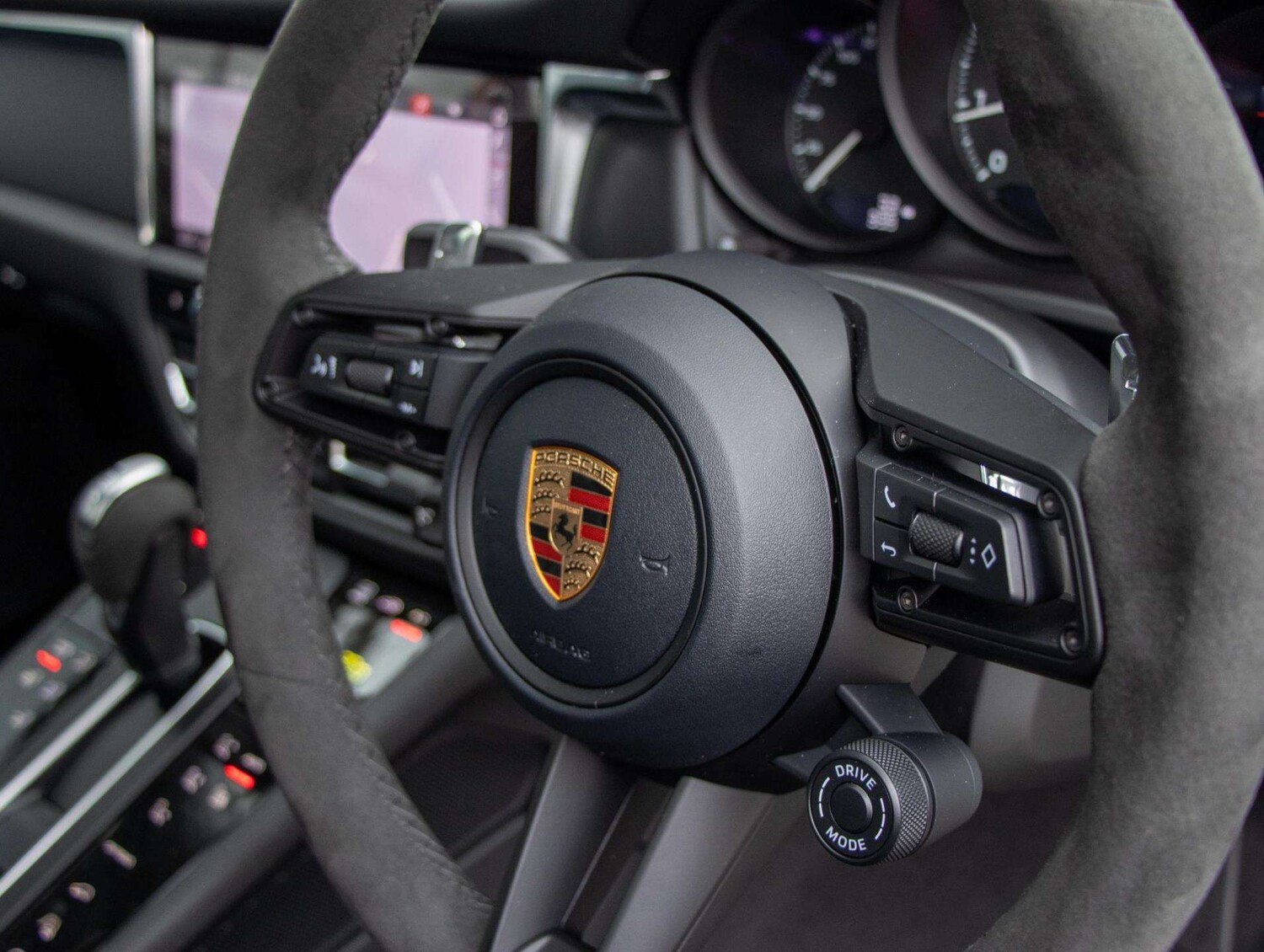 Used Porsche Macan 2025 for sale - 76286238: Photo 12