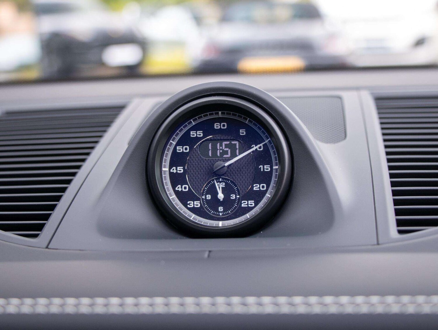 Used Porsche Macan 2025 for sale - 76286238: Photo 15