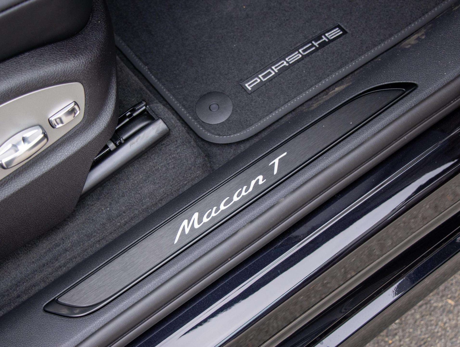 Used Porsche Macan 2025 for sale - 76286238: Photo 16