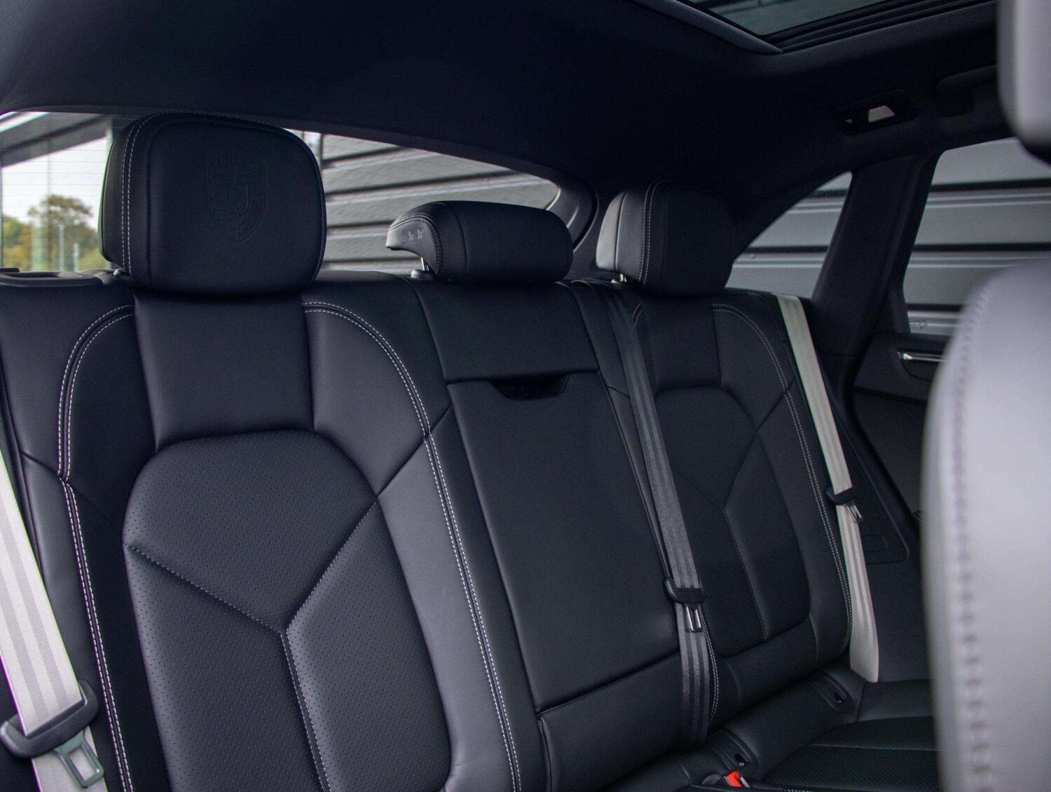 Used Porsche Macan 2025 for sale - 76286238: Photo 25