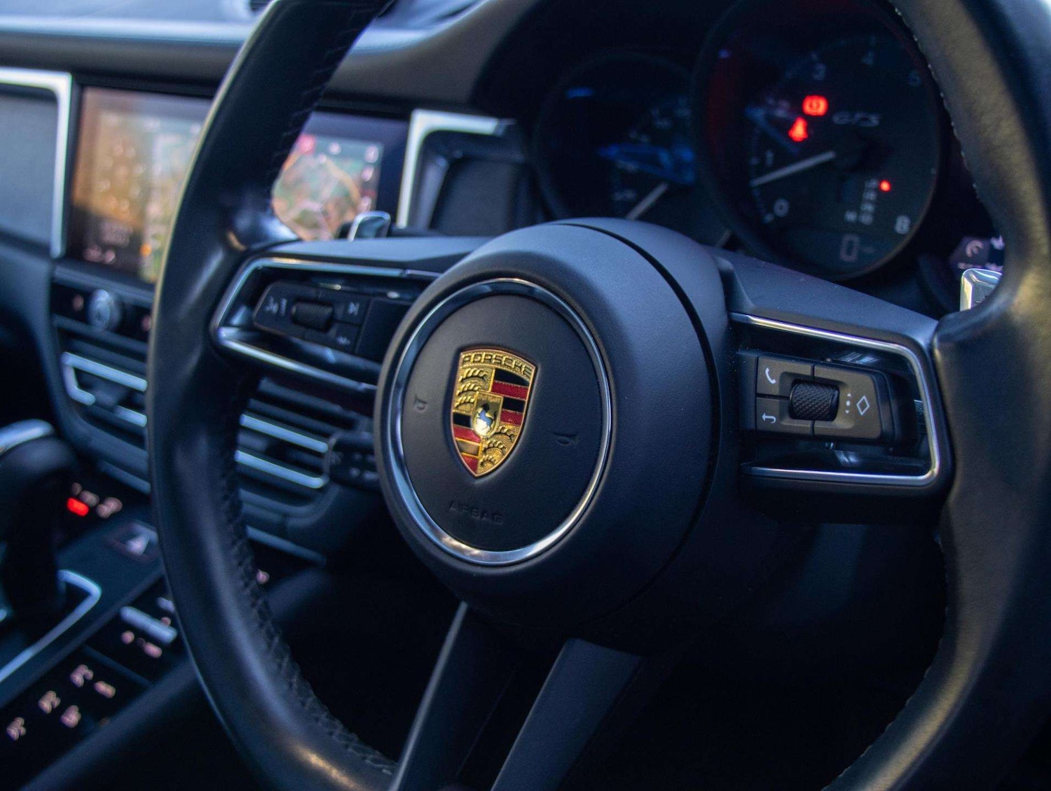 Used Porsche Macan 2021 for sale - 76624666: Photo 13