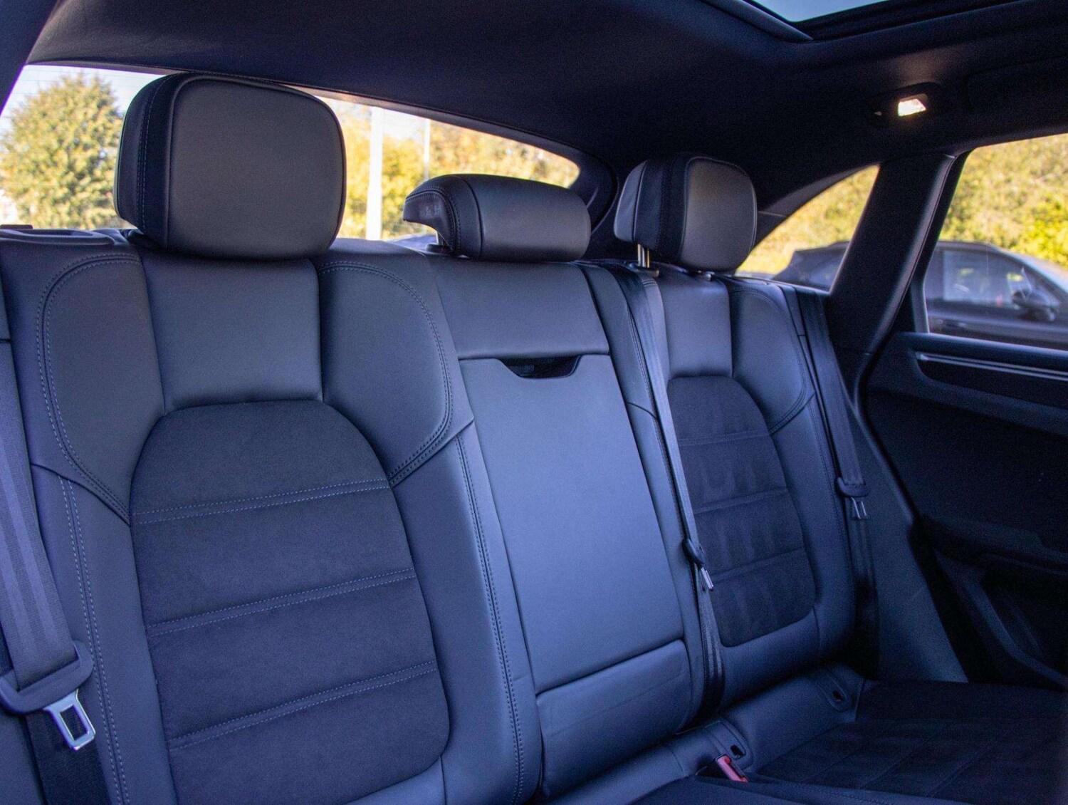 Used Porsche Macan 2021 for sale - 76624666: Photo 22