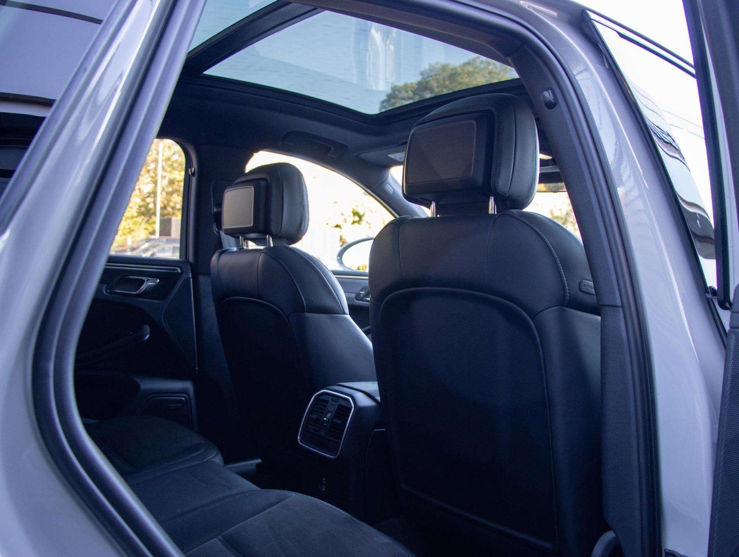 Used Porsche Macan 2021 for sale - 76624666: Photo 23