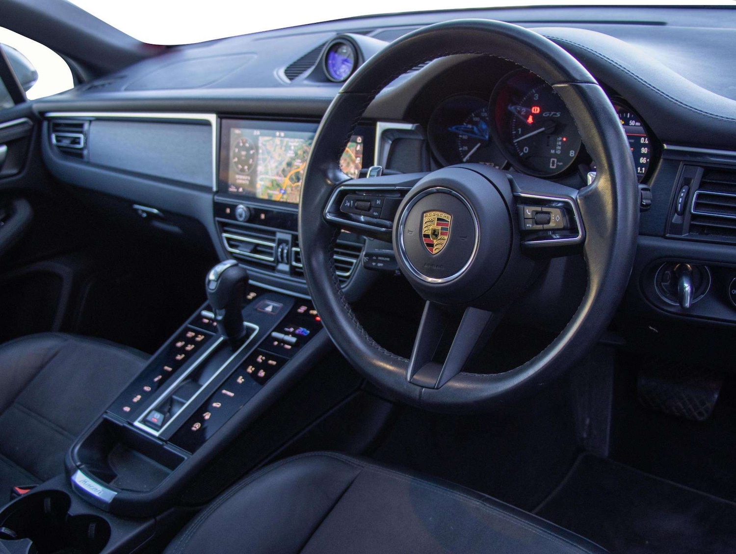 Used Porsche Macan 2021 for sale - 76624666: Photo 5