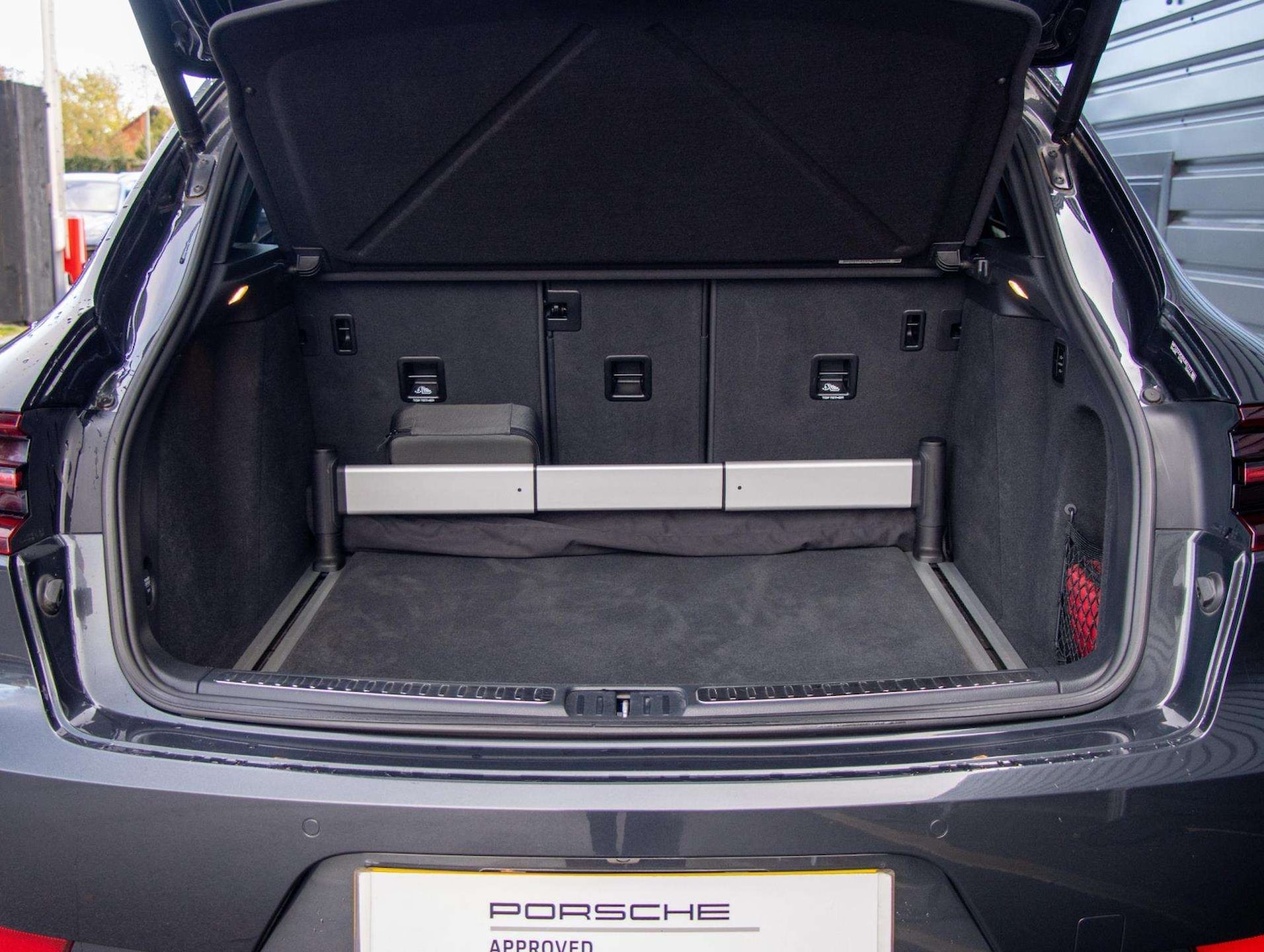 Used Porsche Macan 2016 for sale - 76421091: Photo 24