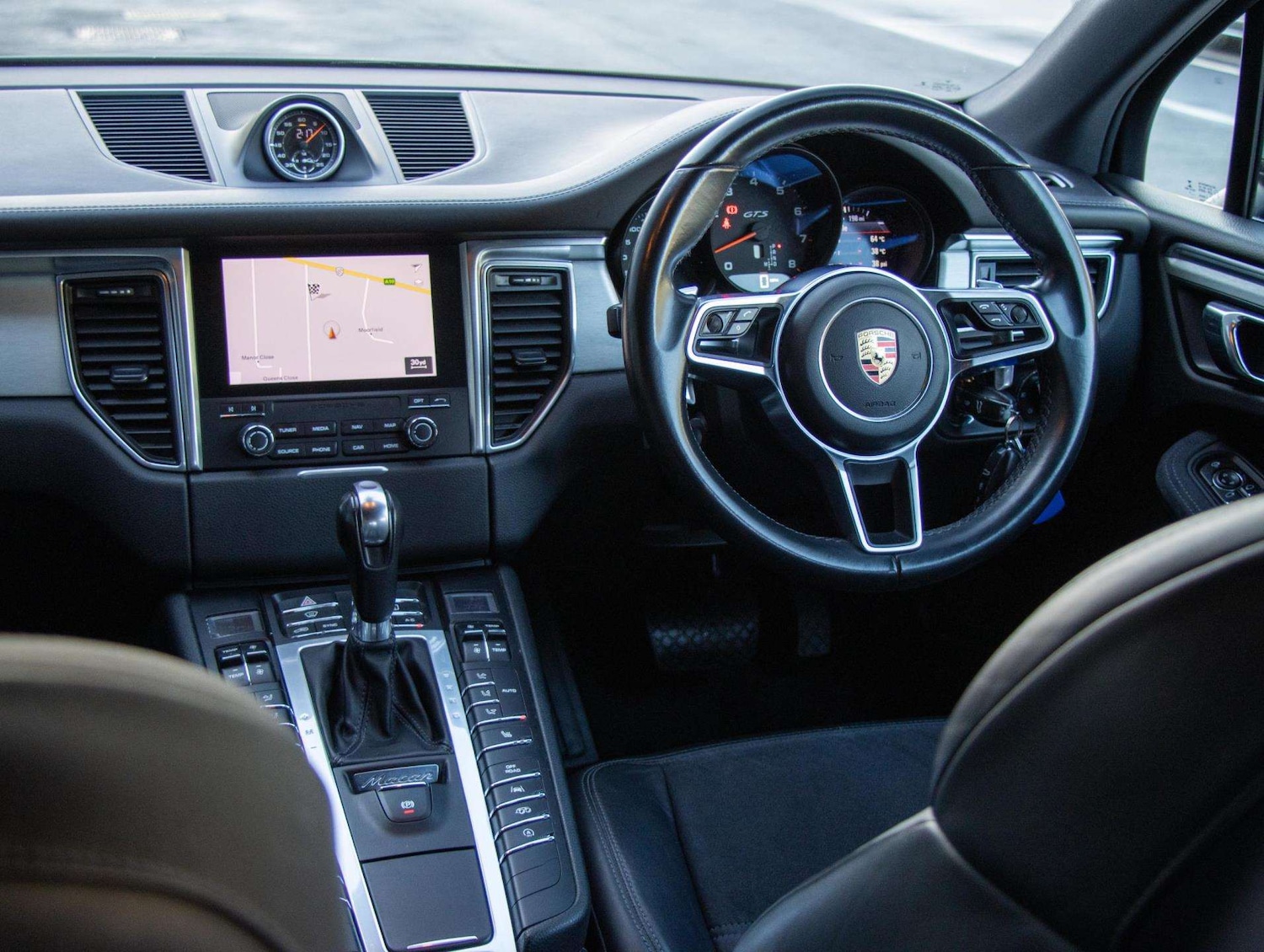 Used Porsche Macan 2016 for sale - 76421091: Photo 30