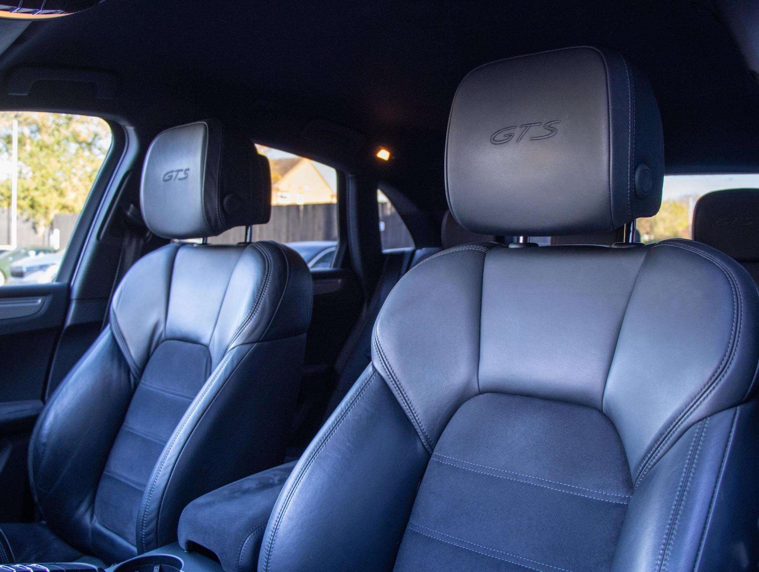 Used Porsche Macan 2016 for sale - 76421091: Photo 33