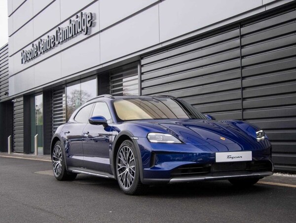 Used Porsche Taycan 2024 for sale - 73814075: Photo 34