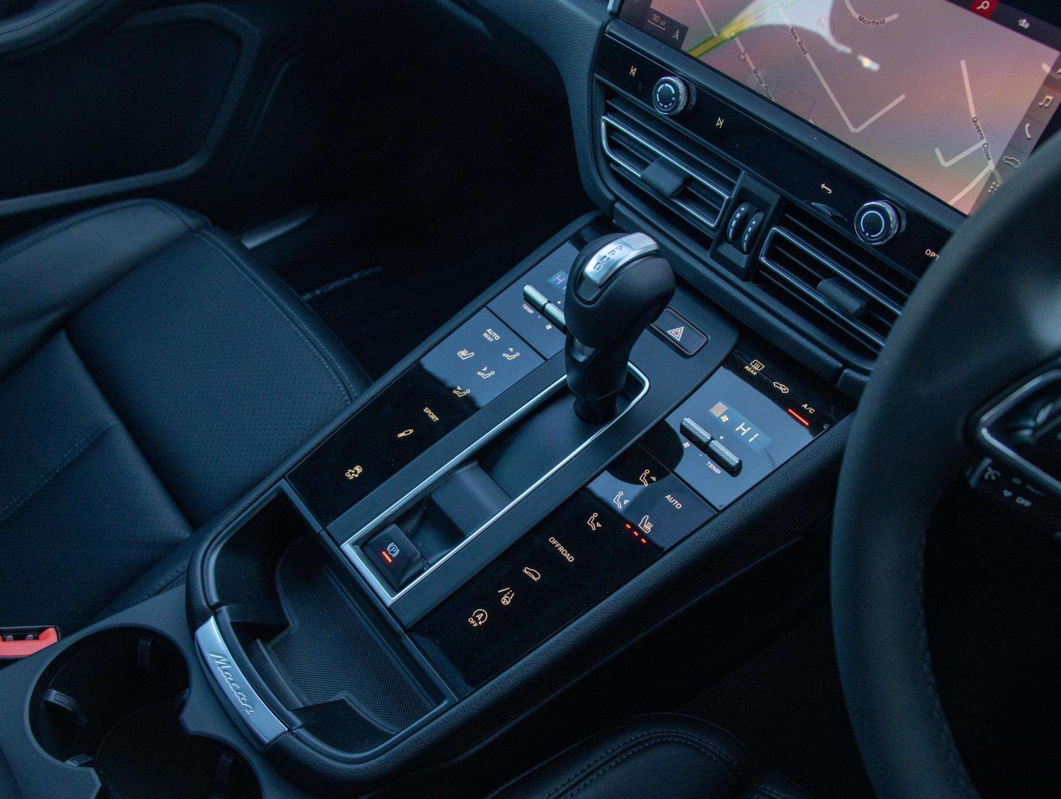 Used Porsche Macan 2025 for sale - 77158557: Photo 11