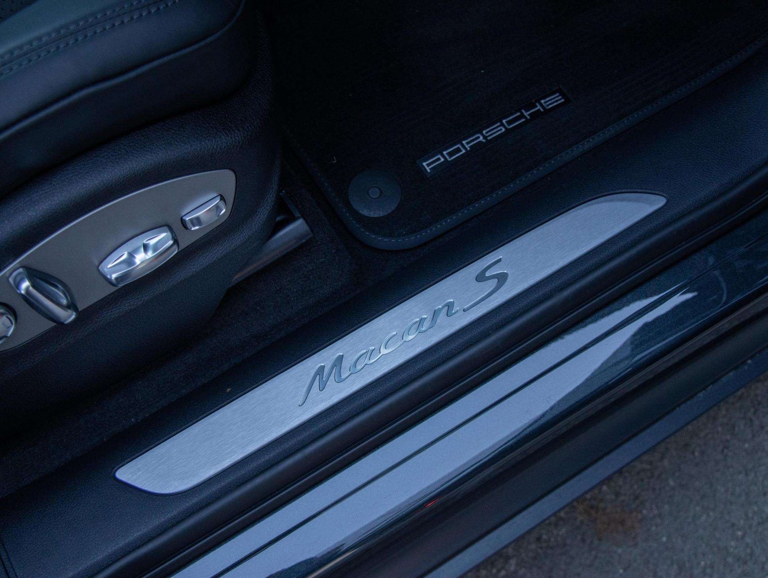 Used Porsche Macan 2025 for sale - 77158557: Photo 16