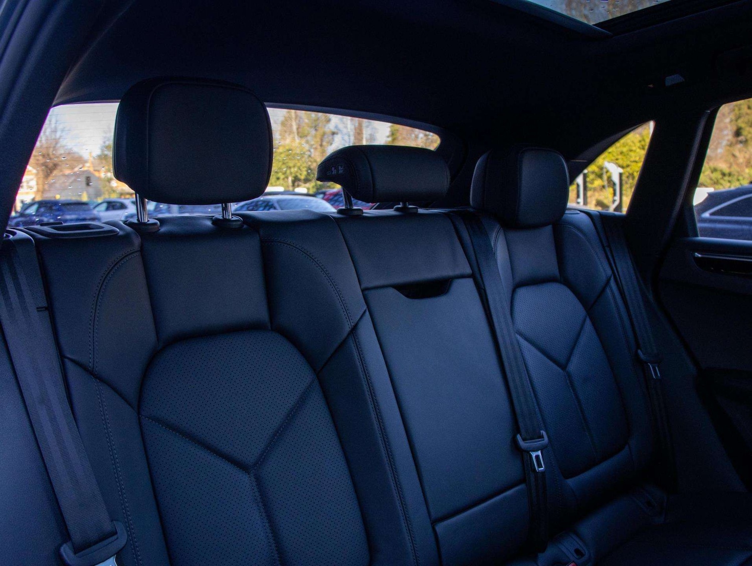 Used Porsche Macan 2025 for sale - 77158557: Photo 25