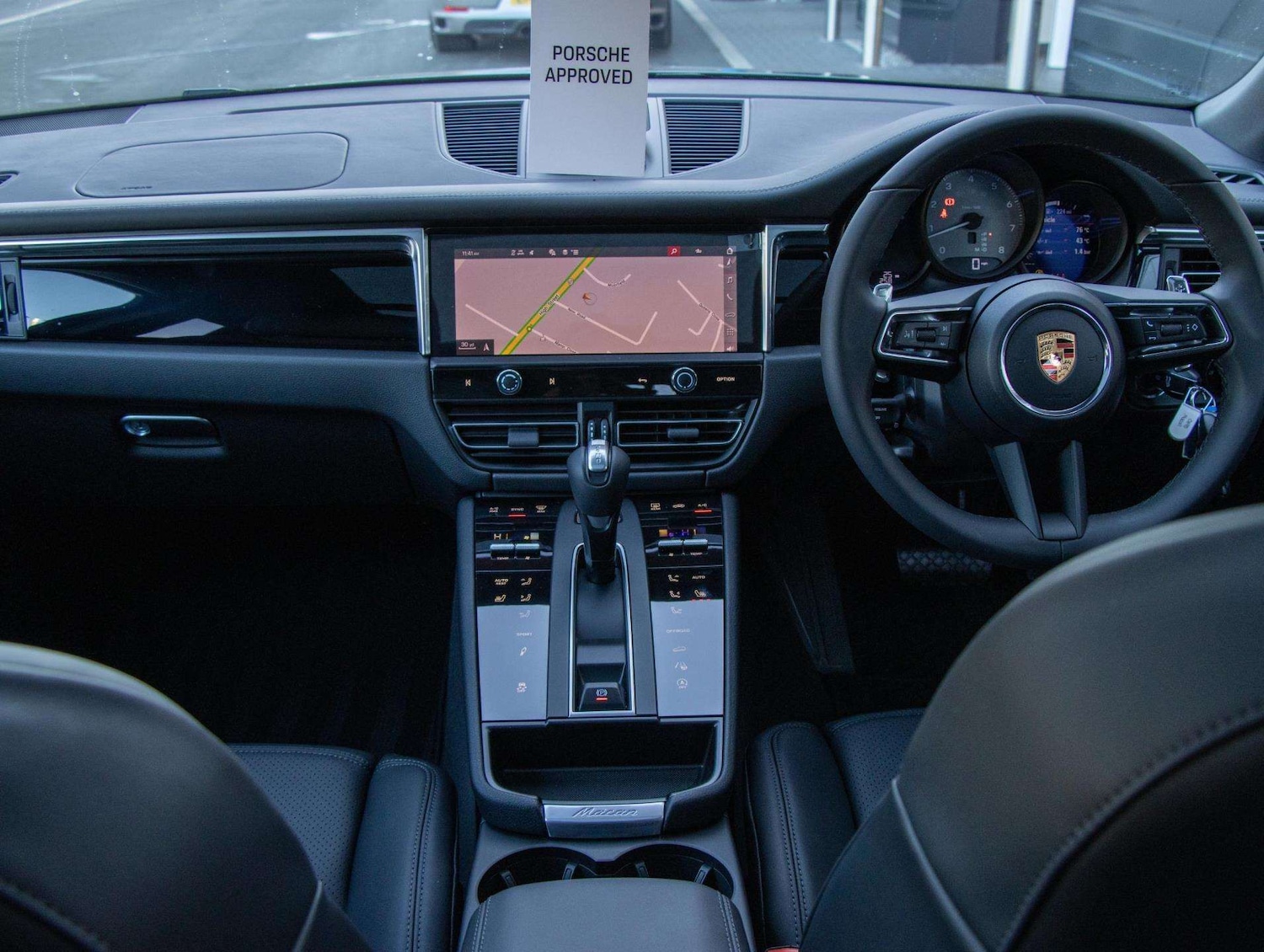 Used Porsche Macan 2025 for sale - 77158557: Photo 27