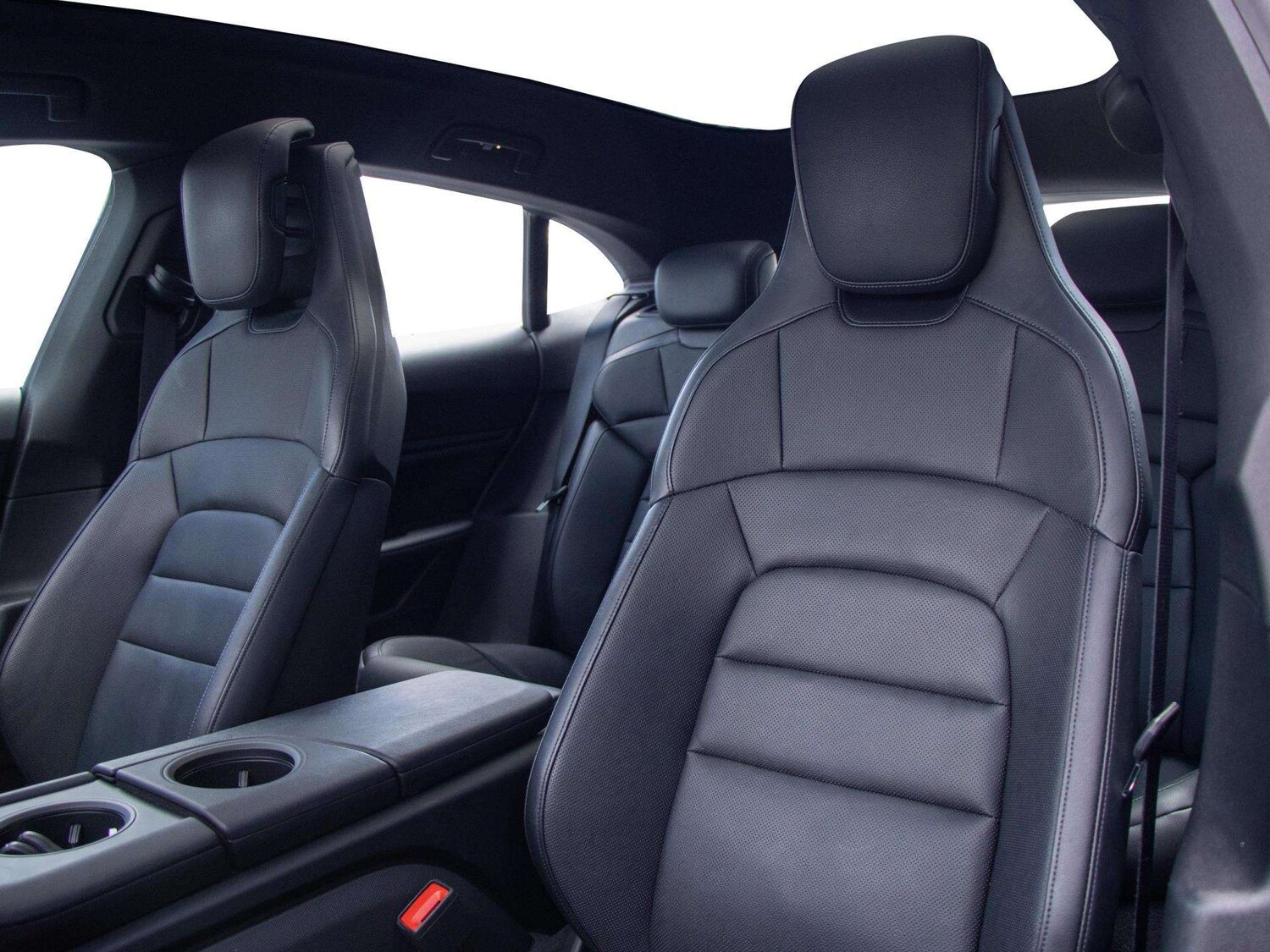 Used Porsche Taycan 2022 for sale - 77686461: Photo 31