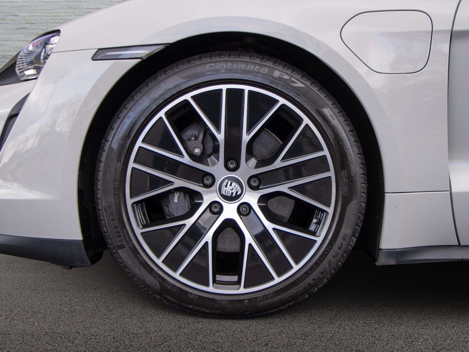 Used Porsche Taycan 2022 for sale - 77686461: Photo 5