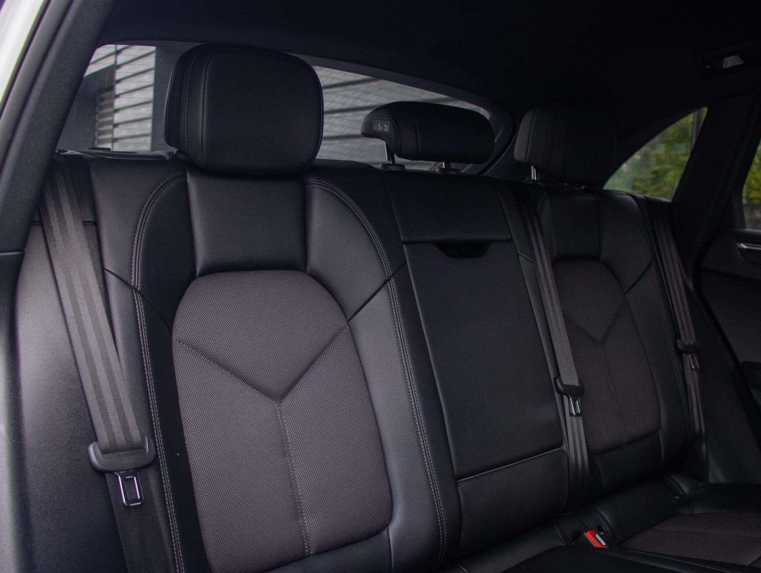 Used Porsche Macan 2021 for sale - 76774245: Photo 26