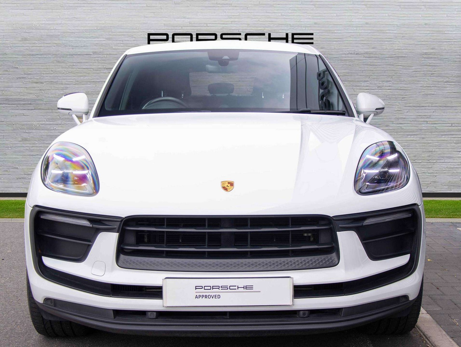 Used Porsche Macan 2021 for sale - 76774245: Photo 6