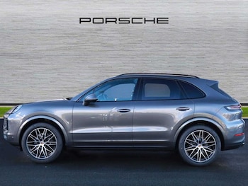 Used Porsche Cayenne 2025 for sale - 75025556: Photo