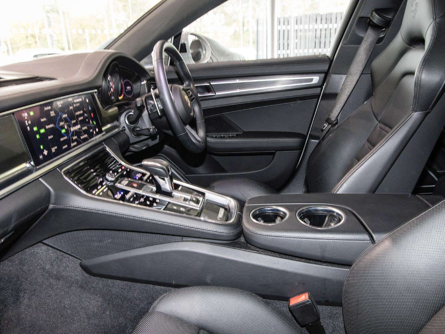 Used Porsche Panamera 2023 for sale - 77540759: Photo 12