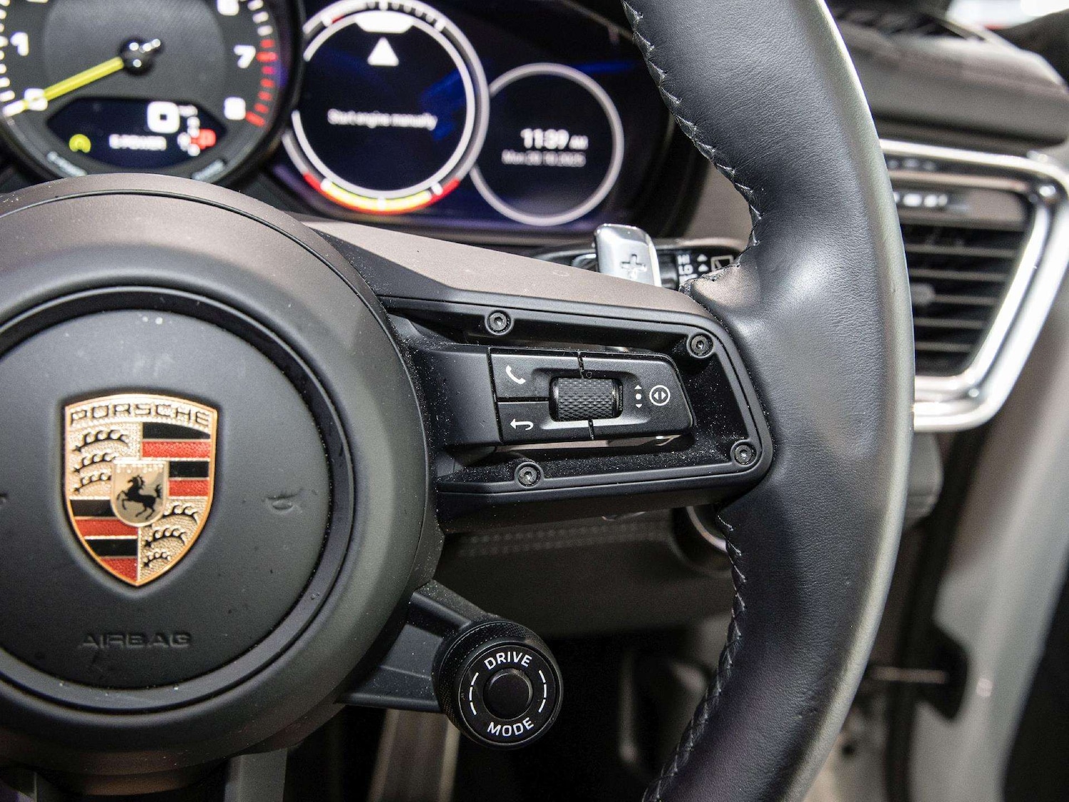 Used Porsche Panamera 2023 for sale - 77540759: Photo 30