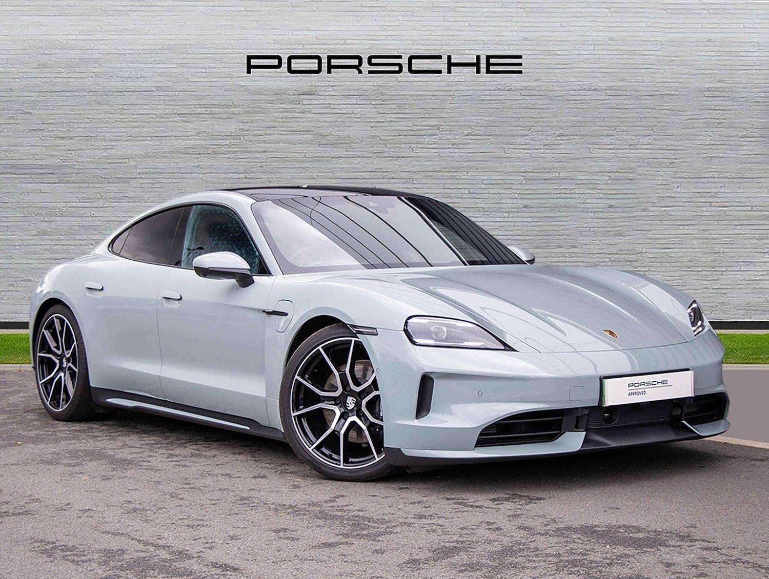 Used Porsche Taycan 2025 for sale - 76286308: Photo 1