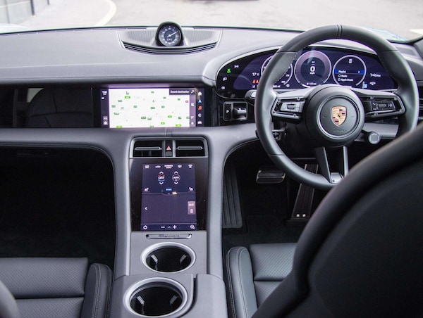 Used Porsche Taycan 2025 for sale - 76286308: Photo 25
