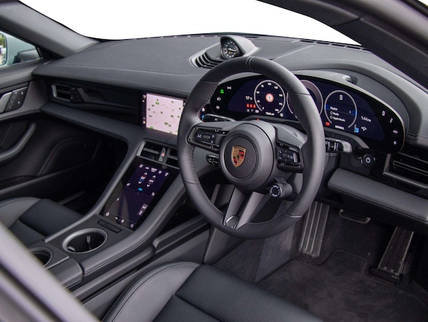 Used Porsche Taycan 2025 for sale - 76286308: Photo 5
