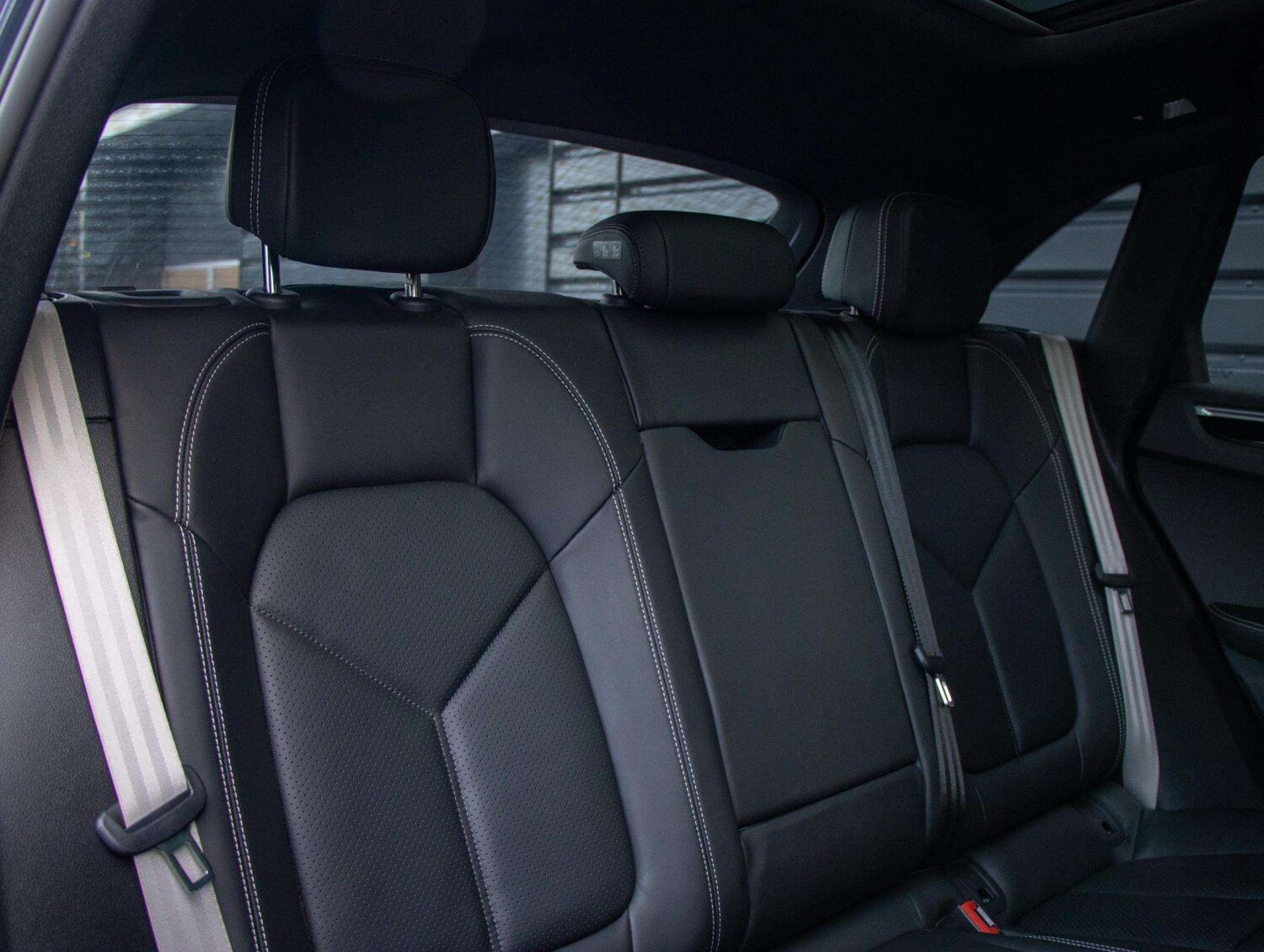 Used Porsche Macan 2021 for sale - 76553162: Photo 25