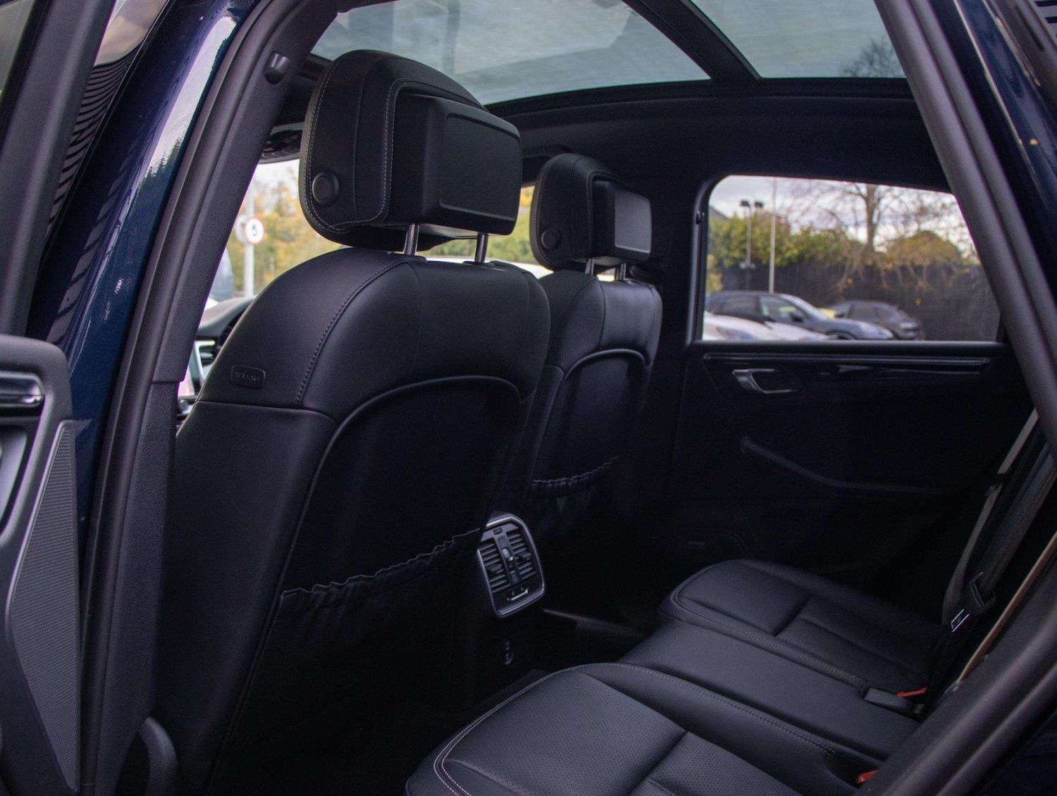 Used Porsche Macan 2021 for sale - 76553162: Photo 26