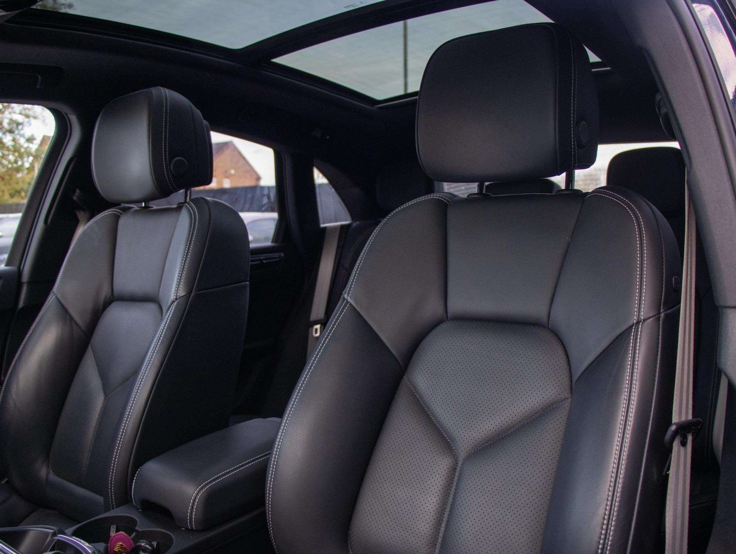 Used Porsche Macan 2021 for sale - 76553162: Photo 8