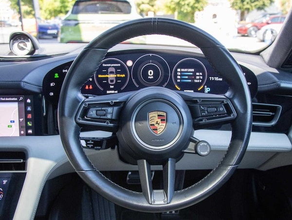 Used Porsche Taycan 2020 for sale - 75202196: Photo 14
