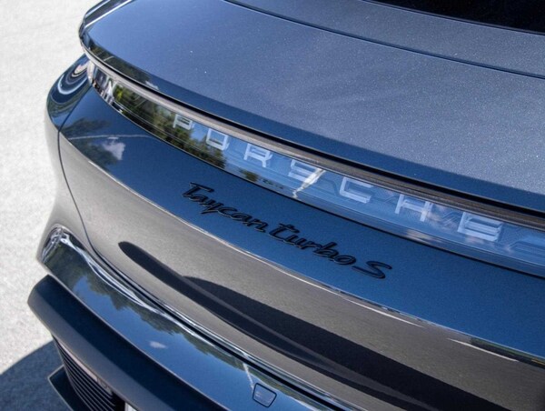 Used Porsche Taycan 2020 for sale - 75202196: Photo 23