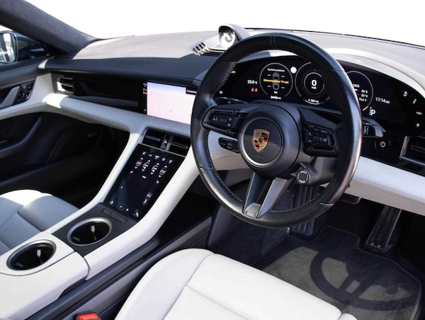 Used Porsche Taycan 2020 for sale - 75202196: Photo 5