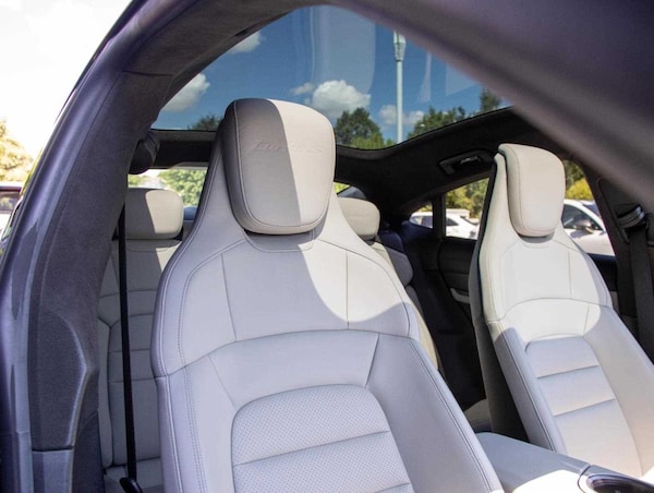 Used Porsche Taycan 2020 for sale - 75202196: Photo 8