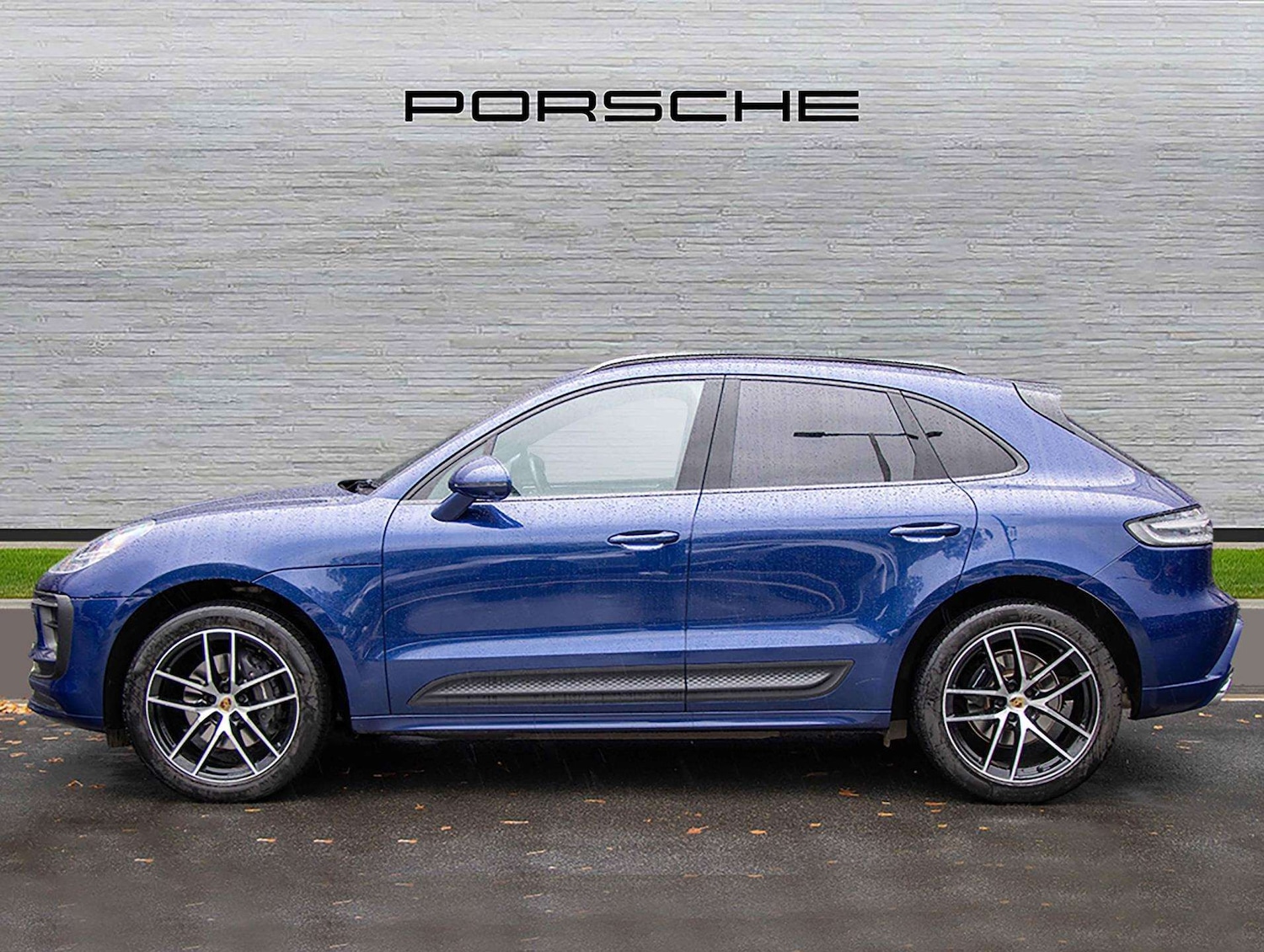 Used Porsche Macan 2022 for sale - 77686473: Photo 2