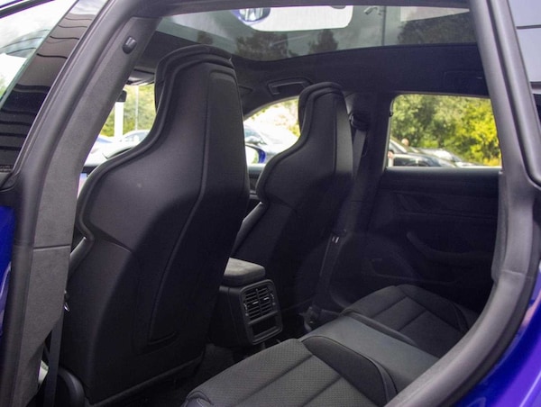 Used Porsche Taycan 2025 for sale - 75461077: Photo 29
