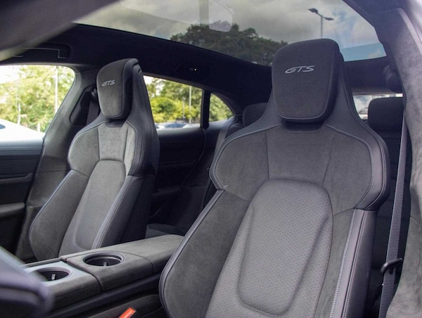 Used Porsche Taycan 2025 for sale - 75461077: Photo 31