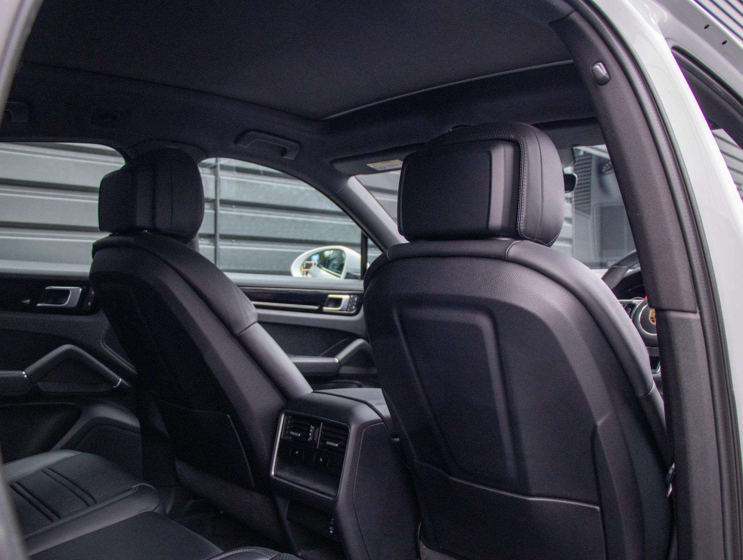 Used Porsche Cayenne 2021 for sale - 76827676: Photo 25