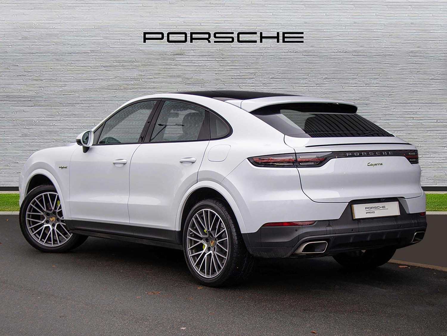 Used Porsche Cayenne 2021 for sale - 76827676: Photo 3
